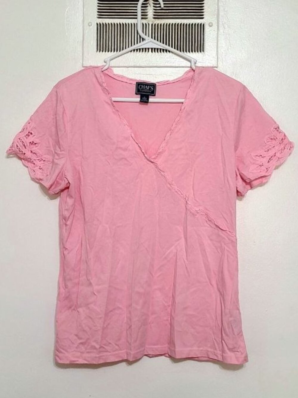 Pink Short Sleeve V‑Neck Top